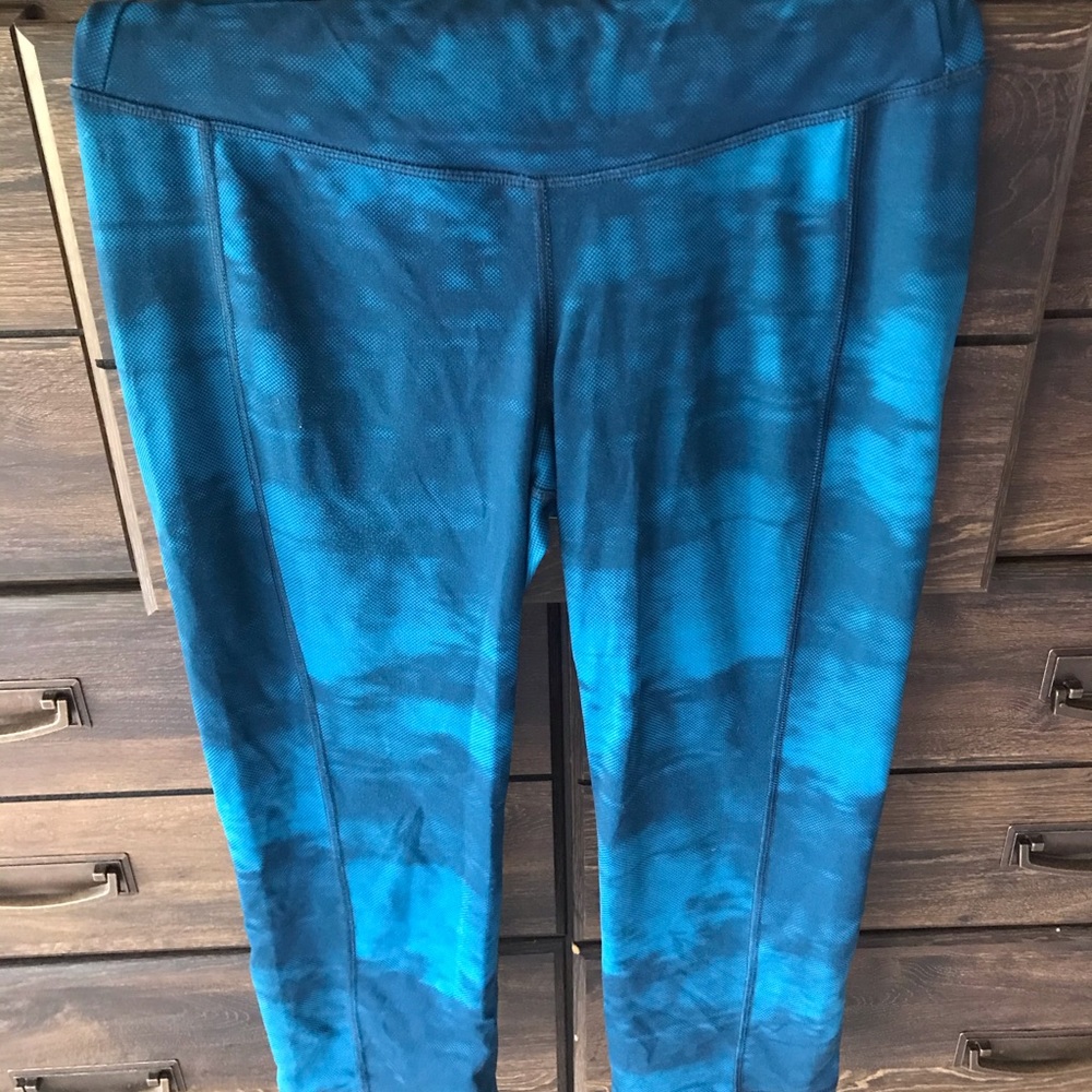 Size M workout pants